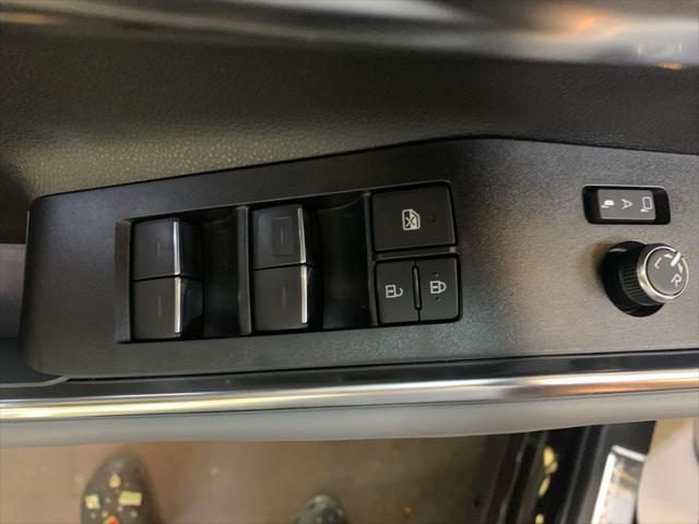 new 2025 Toyota Highlander car, priced at $54,053
