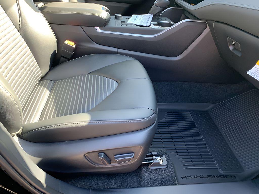 new 2026 Toyota Highlander car, priced at $51,373