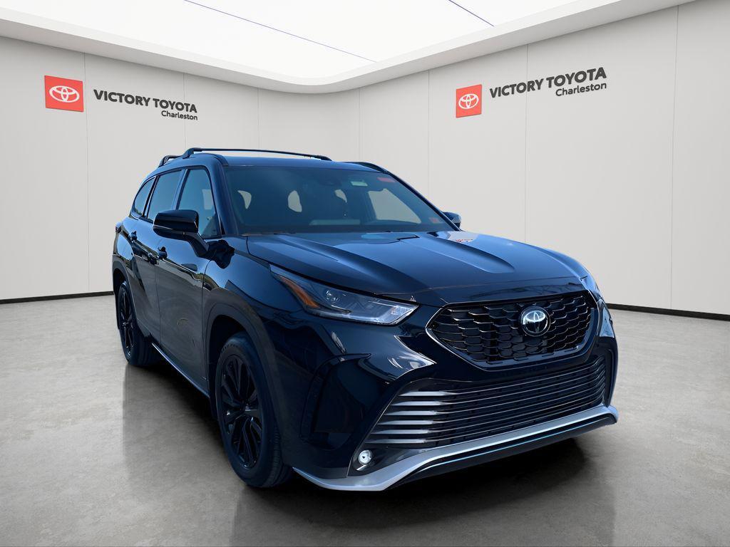 new 2026 Toyota Highlander car, priced at $51,373