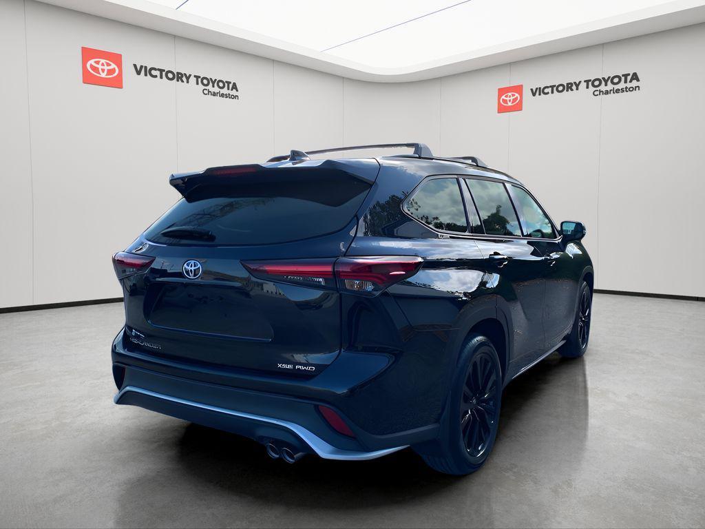 new 2026 Toyota Highlander car, priced at $51,373