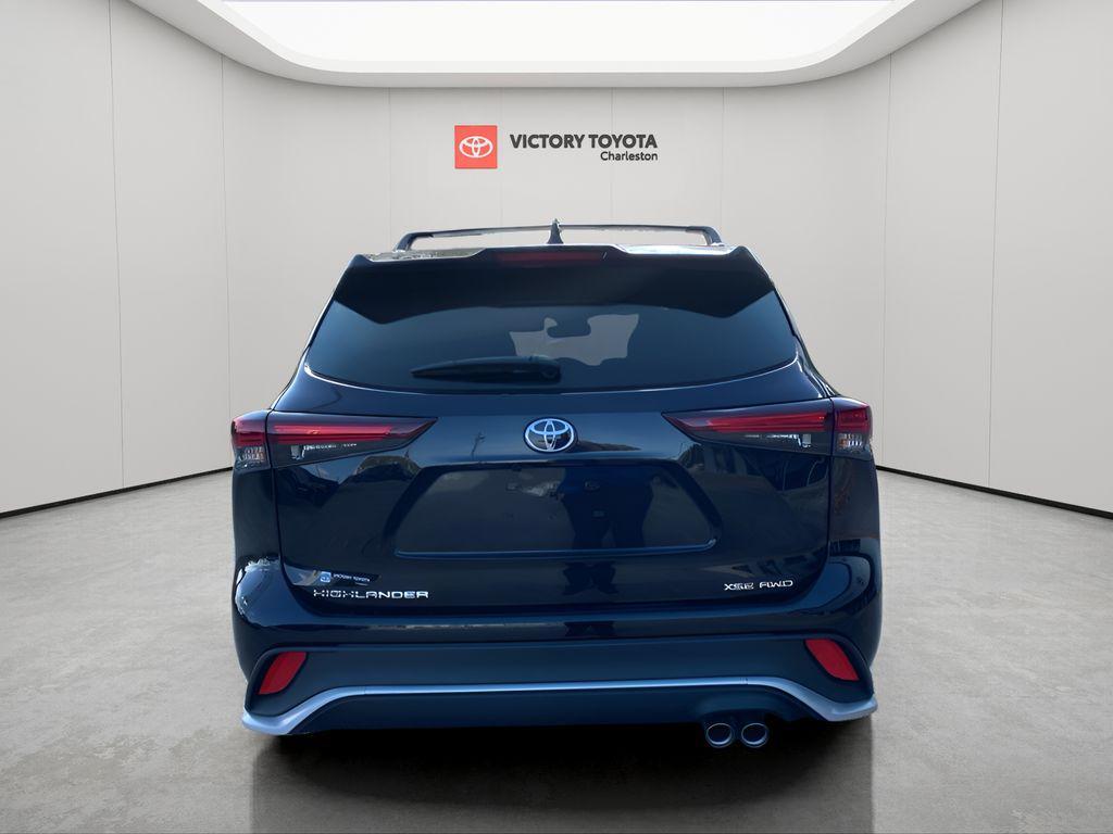 new 2026 Toyota Highlander car, priced at $51,373