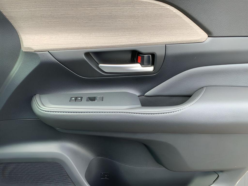 new 2026 Toyota Grand Highlander car, priced at $59,981