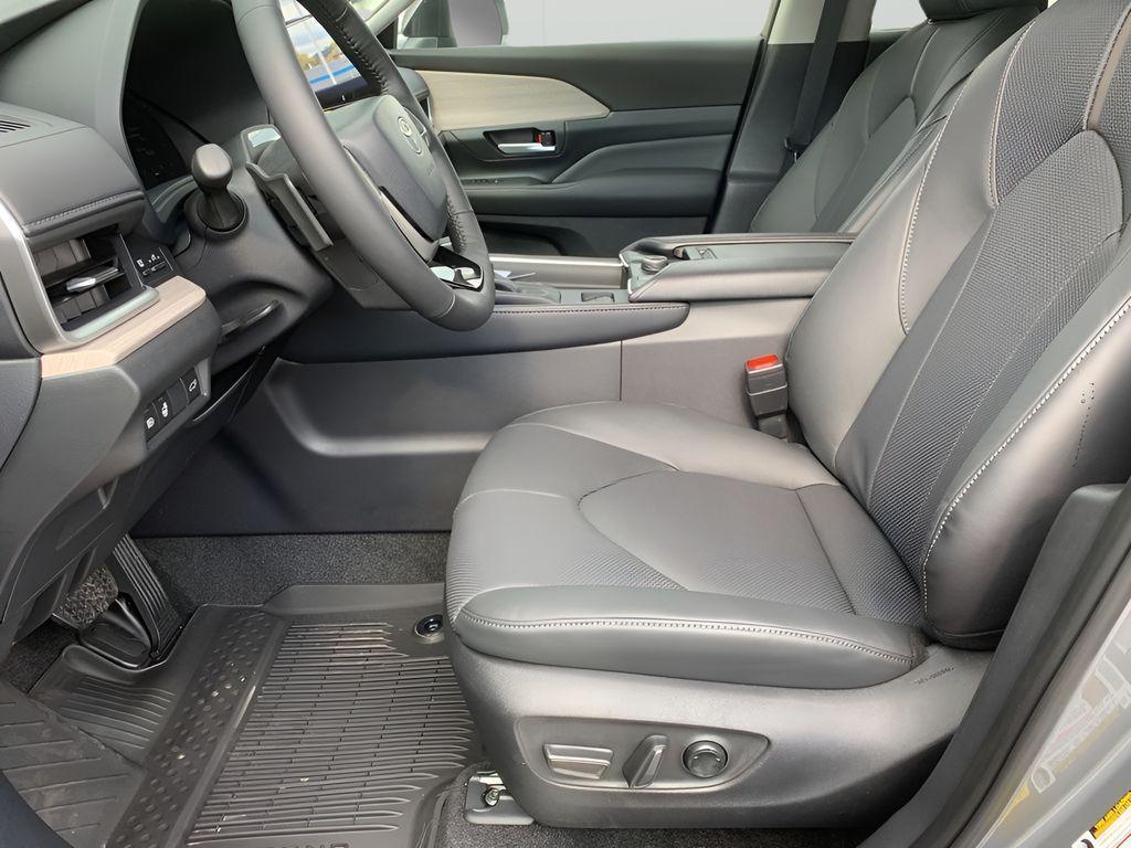 new 2026 Toyota Grand Highlander car, priced at $59,981