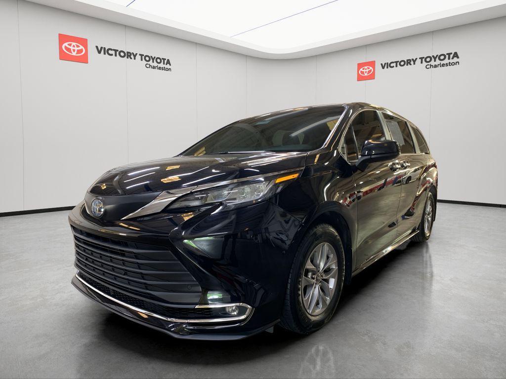 used 2022 Toyota Sienna car, priced at $39,368