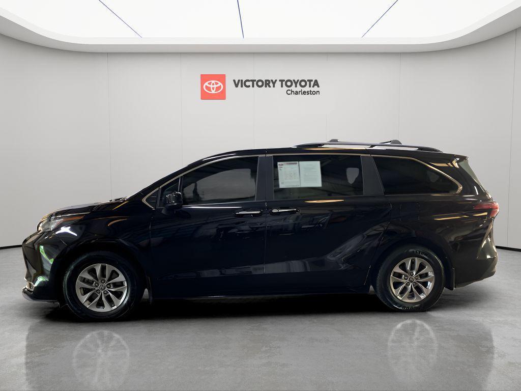 used 2022 Toyota Sienna car, priced at $39,368