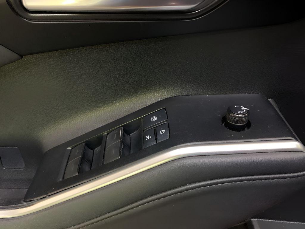 used 2022 Toyota Highlander car, priced at $34,180