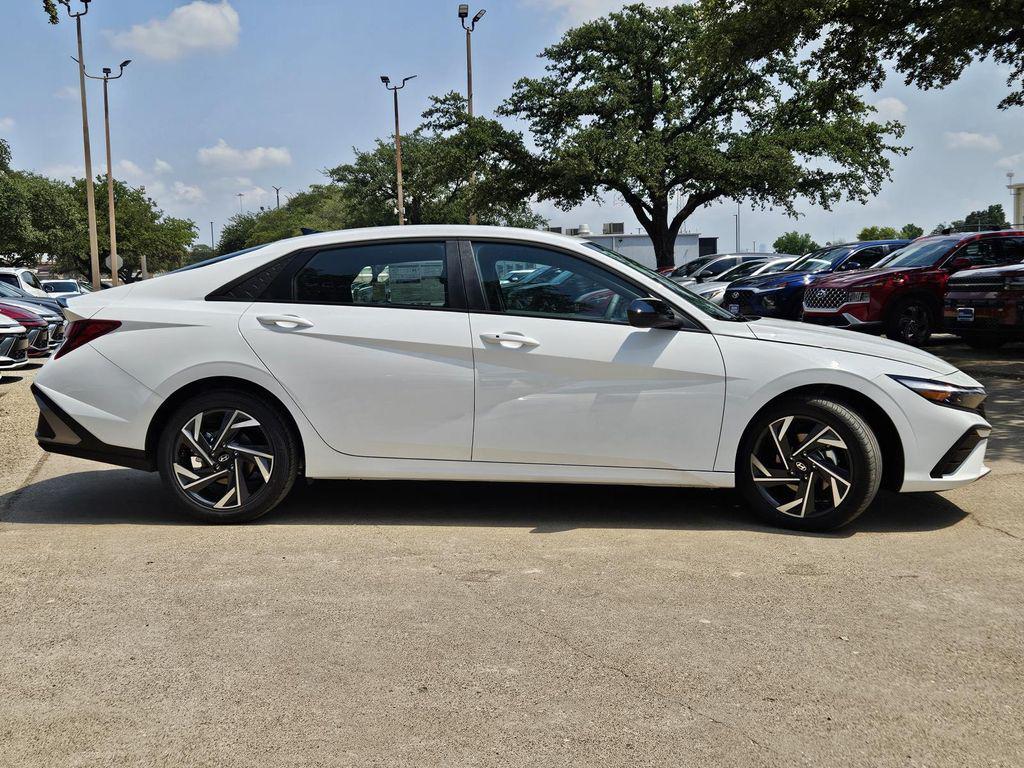 new 2025 Hyundai Elantra car, priced at $24,482