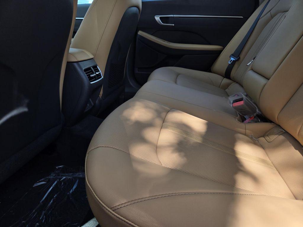 new 2025 Hyundai Sonata Hybrid car, priced at $39,116