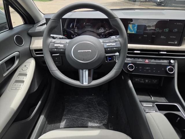 new 2025 Hyundai Sonata Hybrid car, priced at $31,570