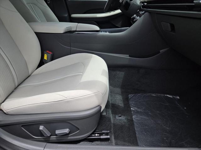 new 2025 Hyundai Sonata Hybrid car, priced at $31,570