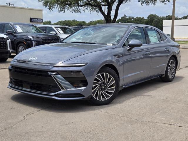 new 2025 Hyundai Sonata Hybrid car, priced at $31,570
