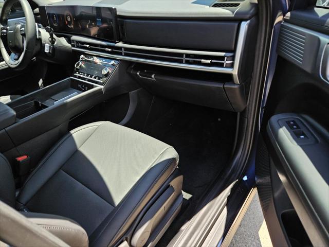 used 2025 Hyundai Santa Fe car, priced at $39,000