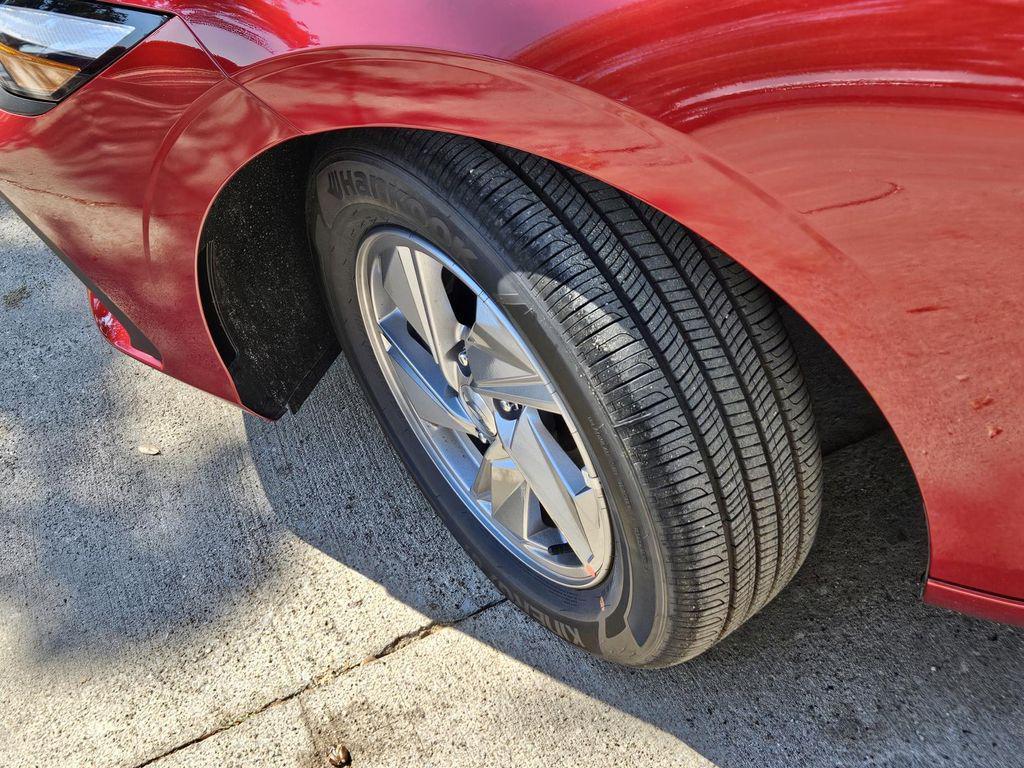 new 2025 Hyundai Elantra car, priced at $24,208