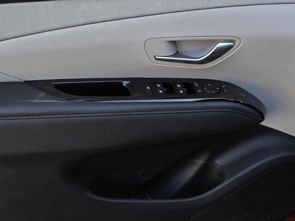 new 2025 Hyundai TUCSON Hybrid car, priced at $44,485