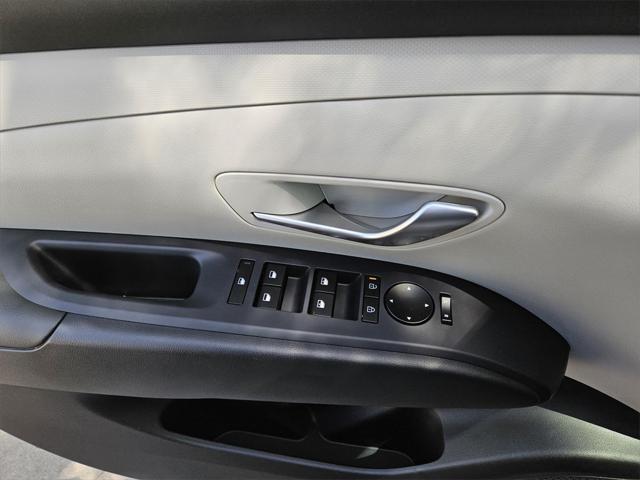 new 2025 Hyundai Tucson car, priced at $30,595