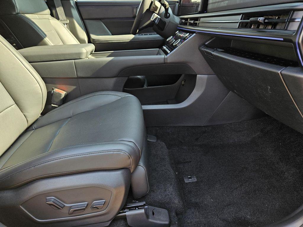 new 2025 Hyundai SANTA FE HEV car, priced at $50,948