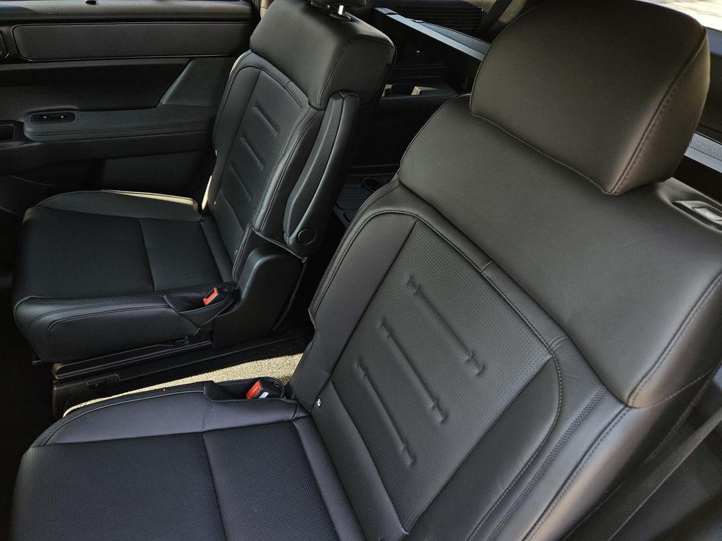 new 2025 Hyundai SANTA FE HEV car, priced at $50,948