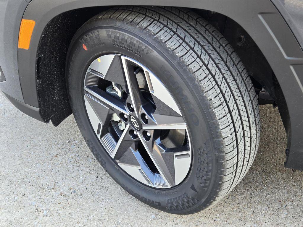 new 2025 Hyundai Tucson car, priced at $30,586