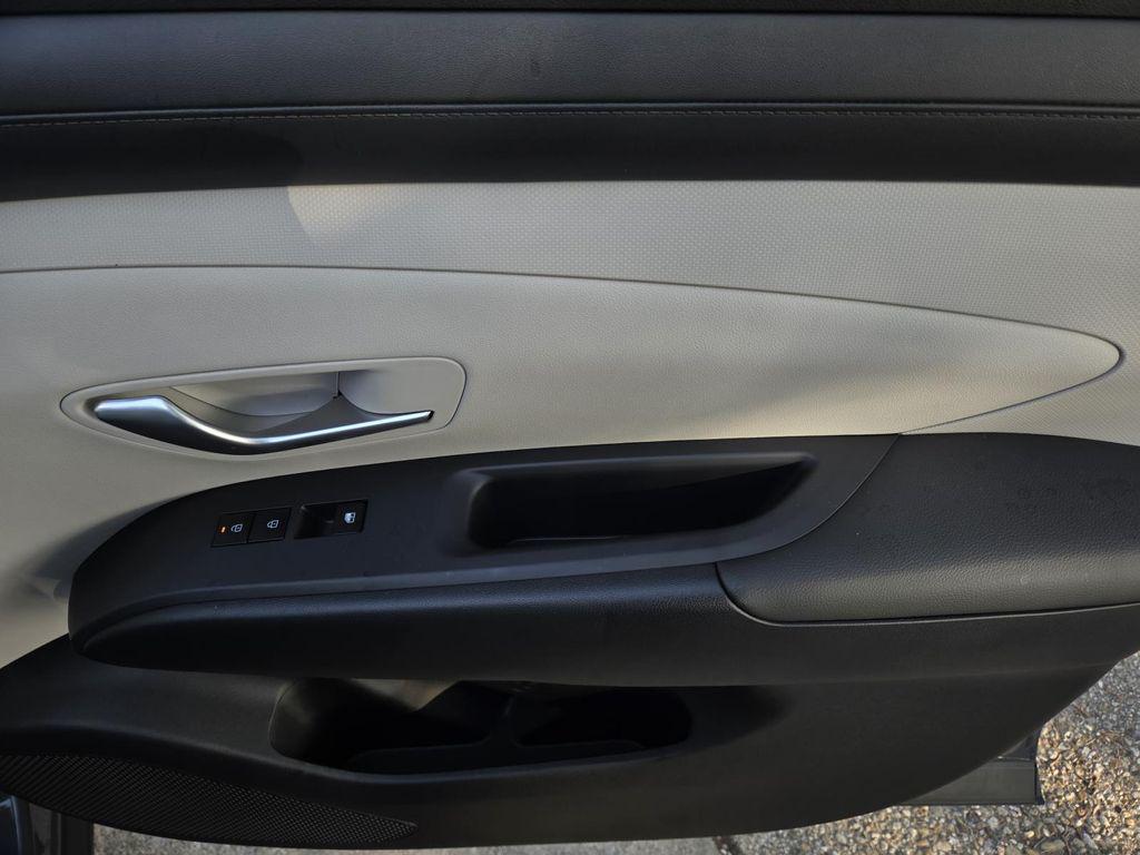 new 2025 Hyundai Tucson car, priced at $30,586