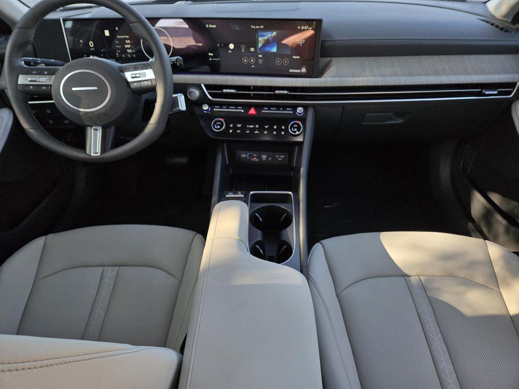 new 2025 Hyundai Sonata Hybrid car, priced at $38,590