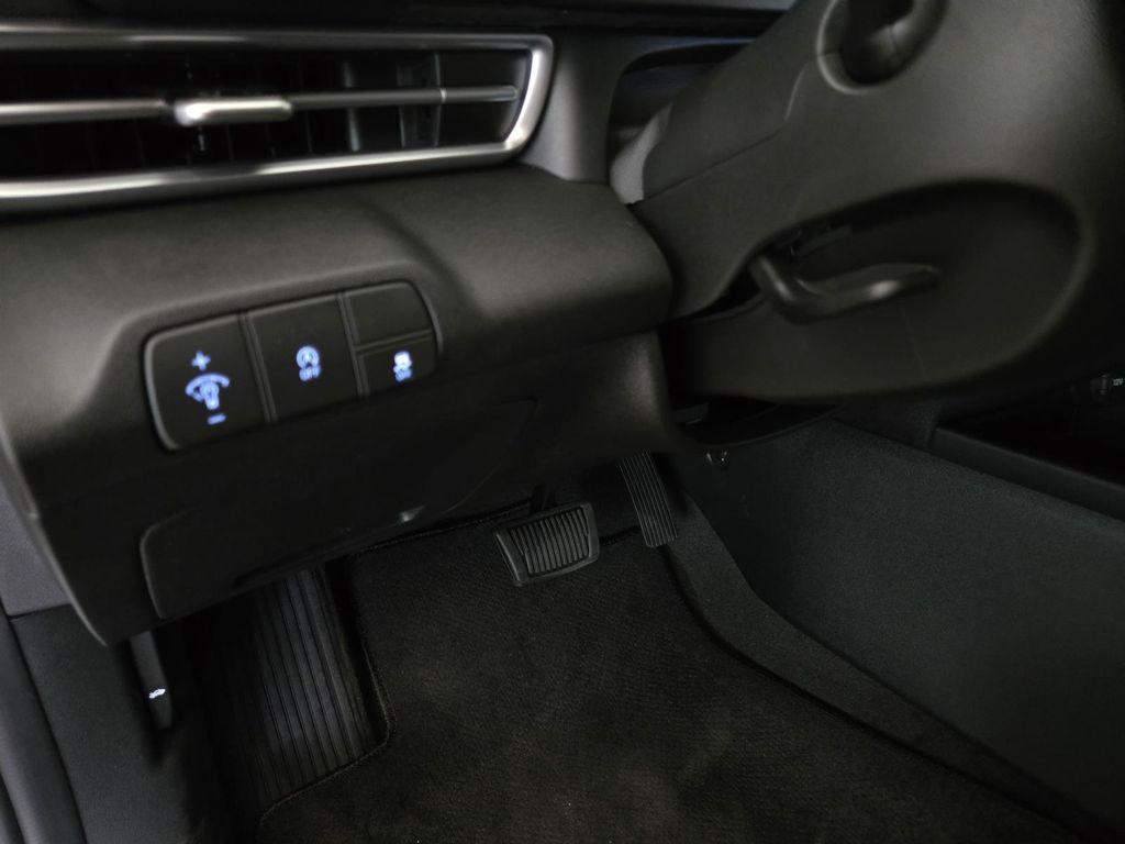 new 2025 Hyundai Elantra car, priced at $24,415