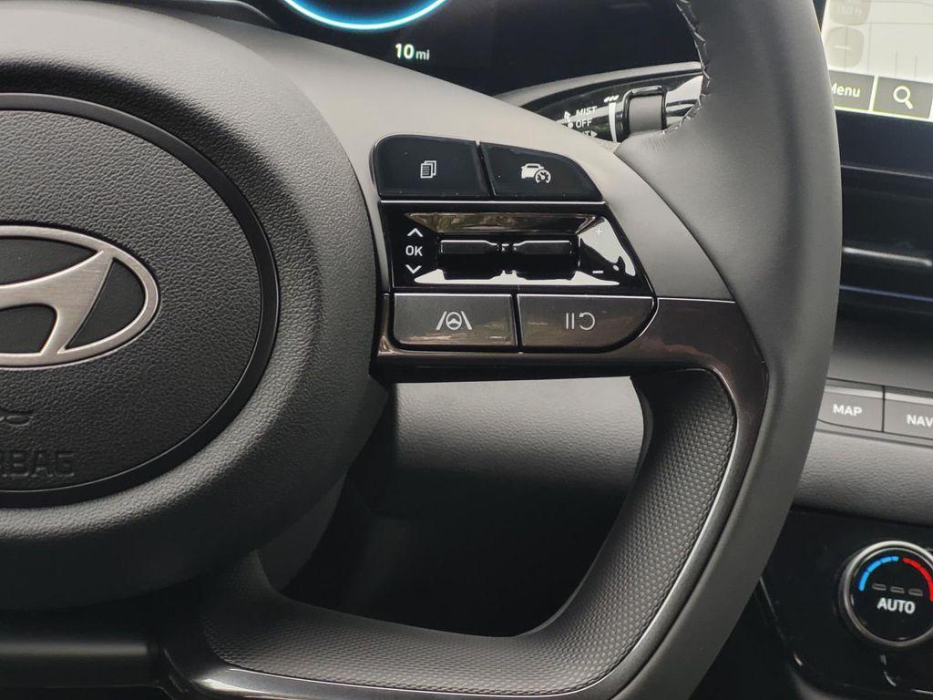 new 2025 Hyundai Elantra car, priced at $29,224