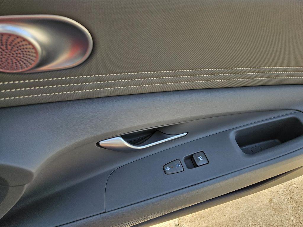 new 2025 Hyundai Elantra car, priced at $24,482