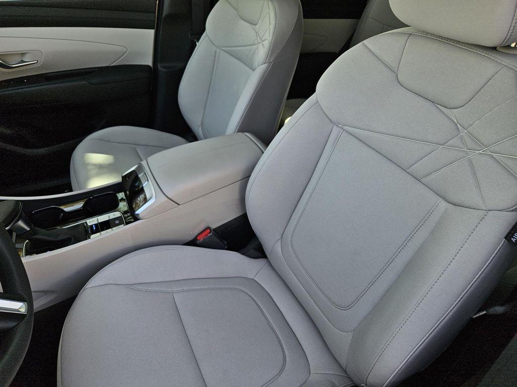 new 2025 Hyundai Tucson car, priced at $30,590