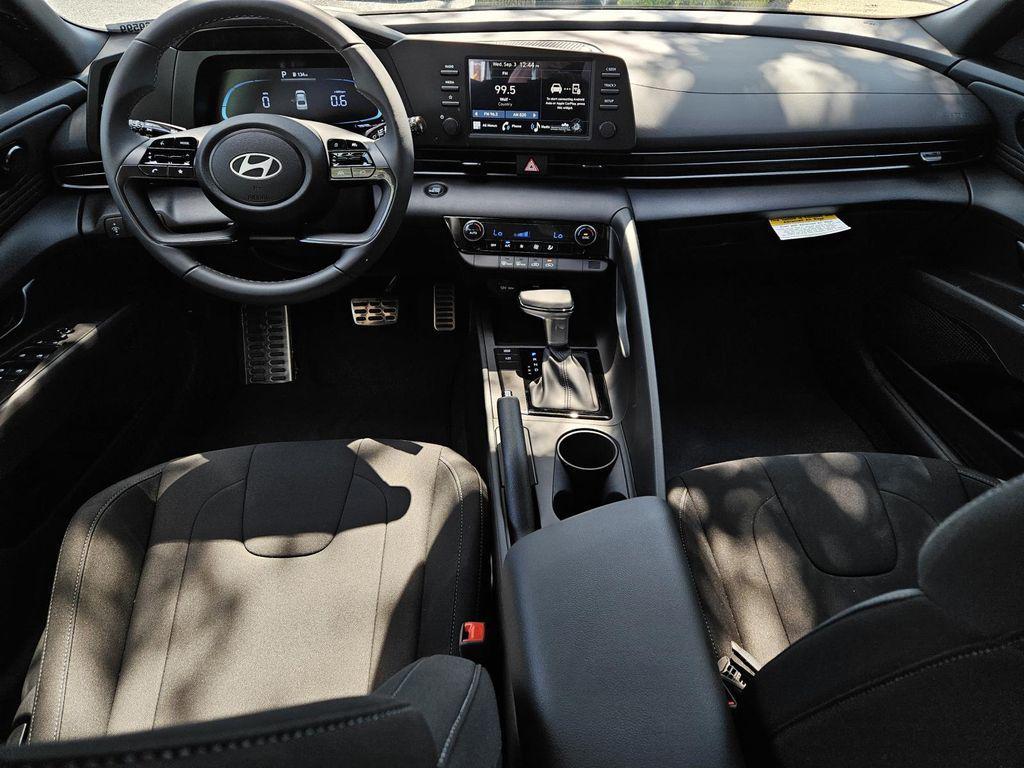 new 2025 Hyundai Elantra car, priced at $25,675
