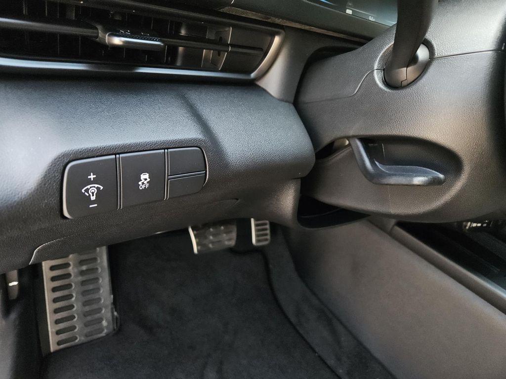 new 2025 Hyundai Elantra car, priced at $25,675