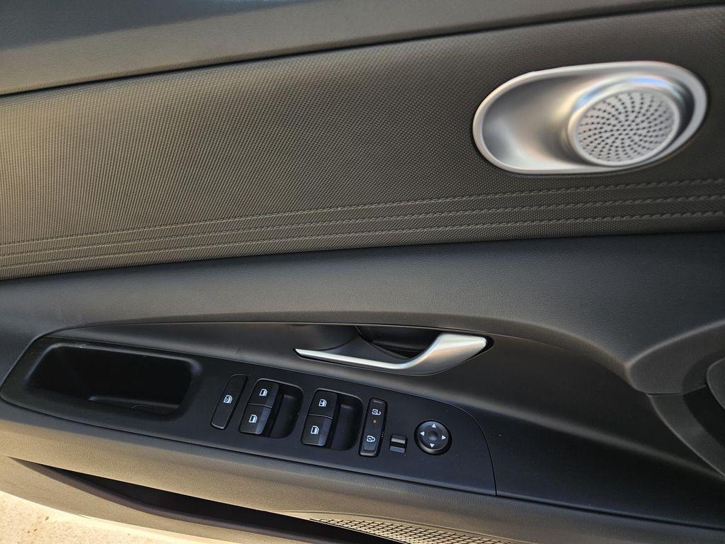 new 2025 Hyundai Elantra car, priced at $24,185