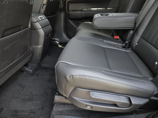 new 2025 Hyundai Santa Fe car, priced at $38,263
