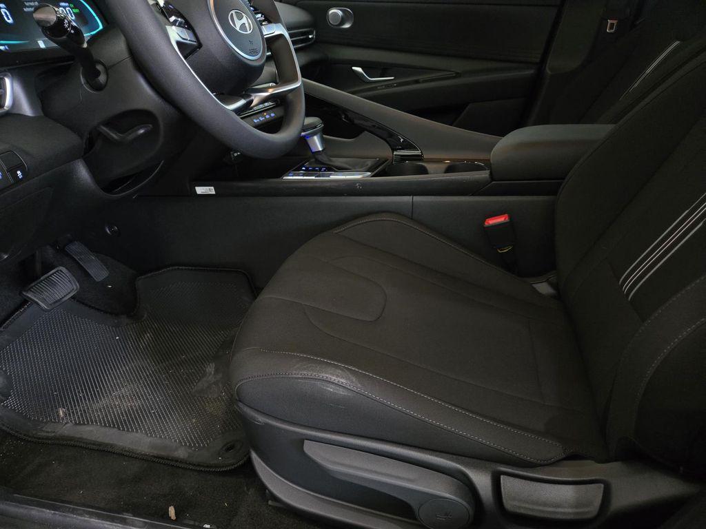 new 2025 Hyundai ELANTRA HEV car, priced at $26,235