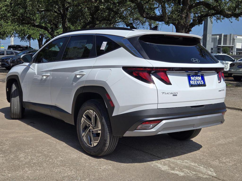new 2025 Hyundai TUCSON Hybrid car, priced at $35,317