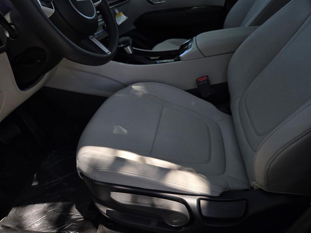 new 2025 Hyundai Tucson car, priced at $28,081