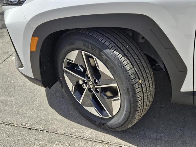 new 2025 Hyundai Tucson car, priced at $32,992
