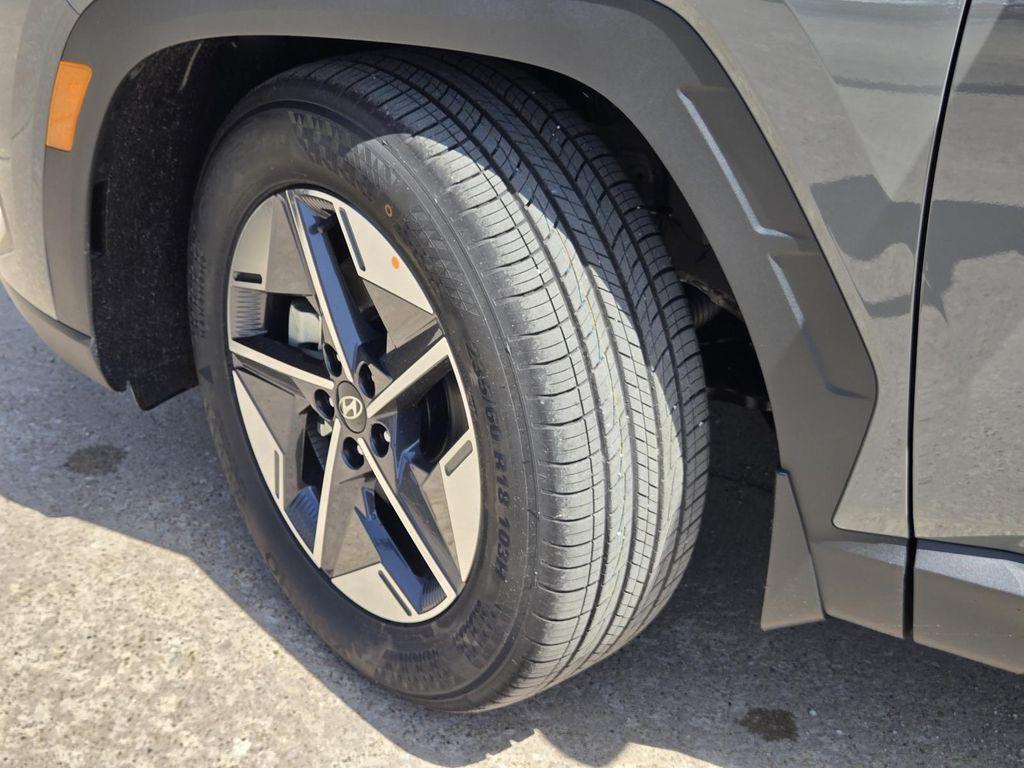 new 2025 Hyundai Tucson car, priced at $32,537