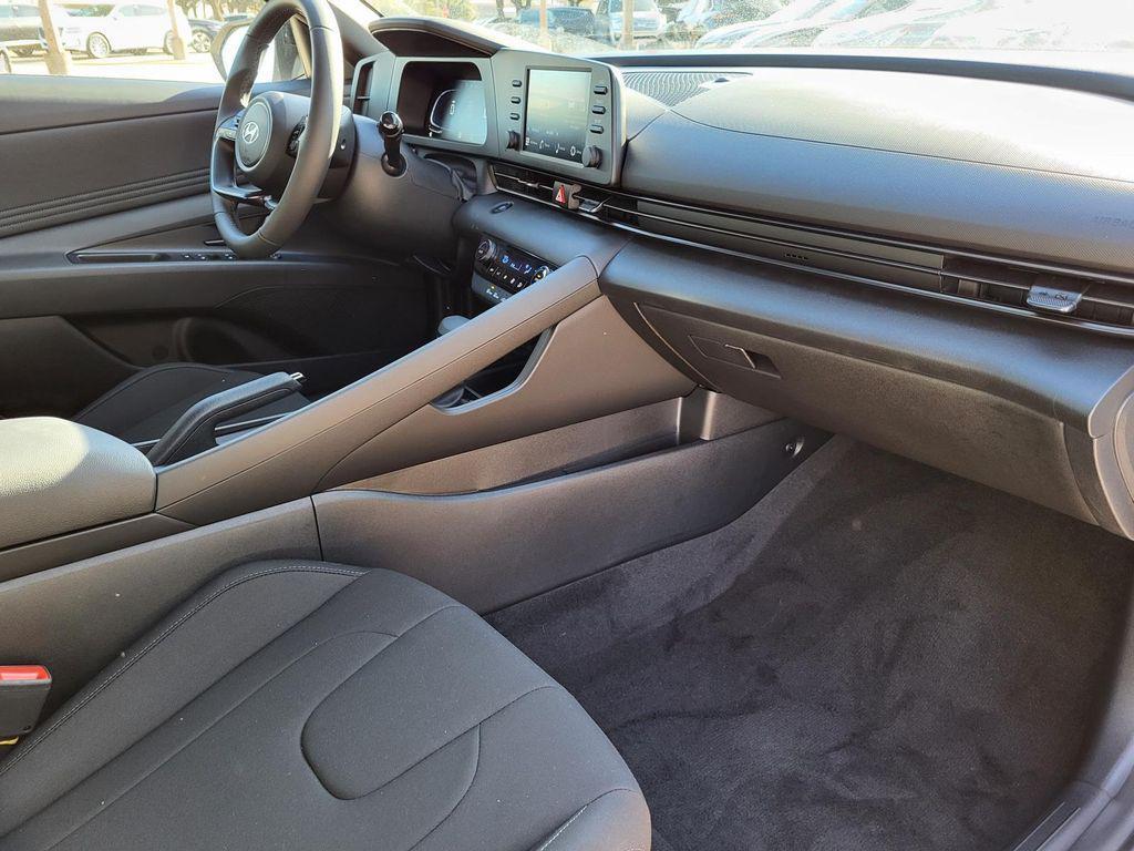 new 2025 Hyundai Elantra car, priced at $24,995