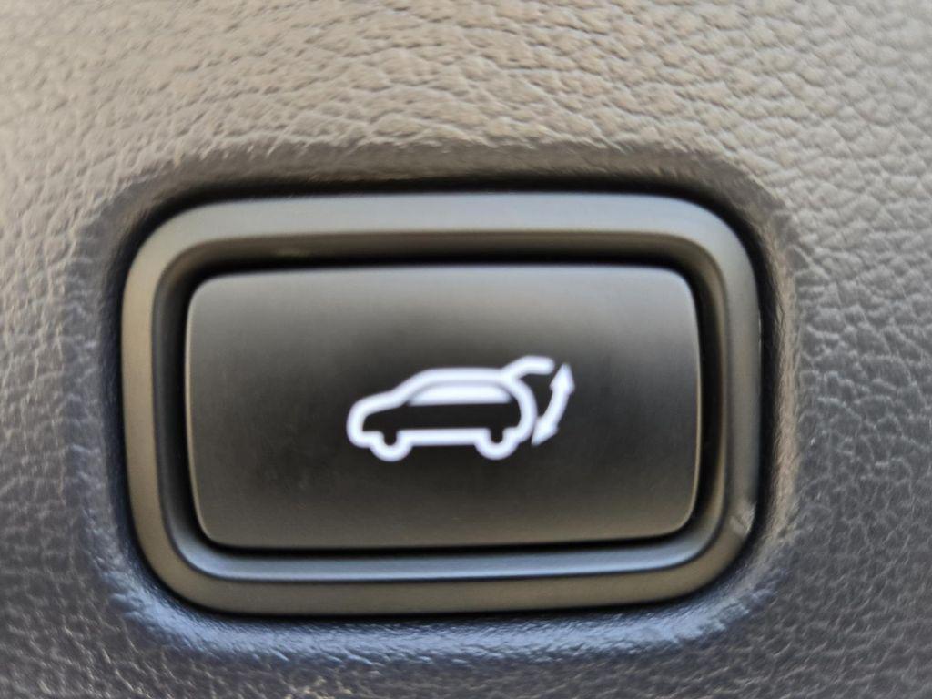 used 2025 Hyundai Palisade car, priced at $47,700
