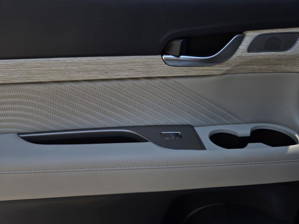 used 2025 Hyundai Palisade car, priced at $47,700