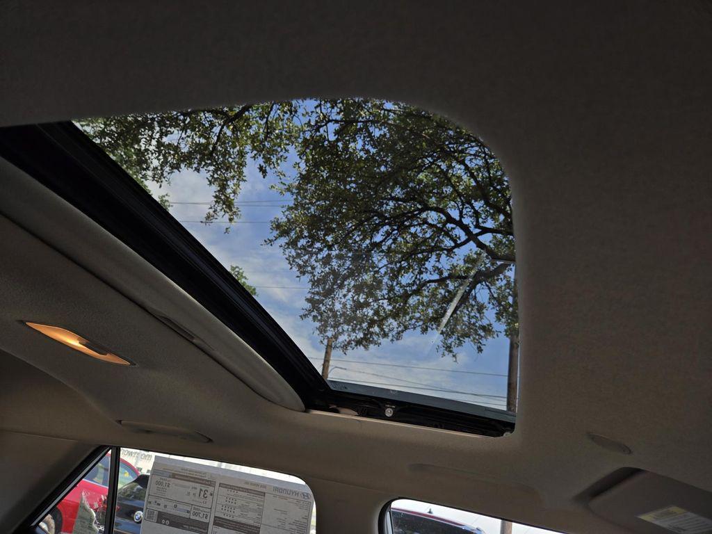 new 2025 Hyundai Venue car, priced at $22,805