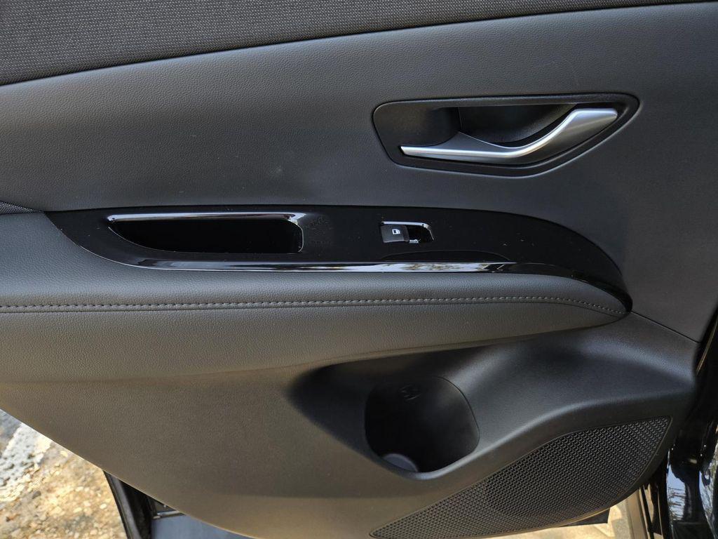 used 2024 Hyundai TUCSON Hybrid car, priced at $31,100