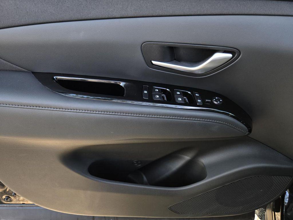 used 2024 Hyundai TUCSON Hybrid car, priced at $31,100