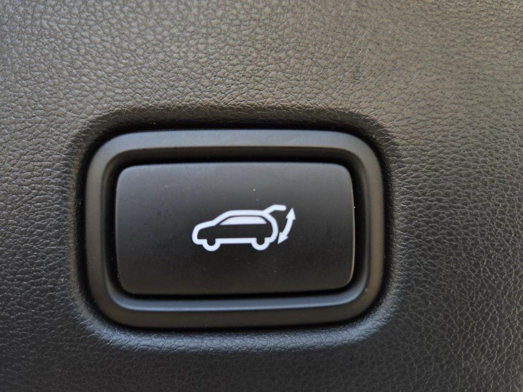 used 2024 Hyundai TUCSON Hybrid car, priced at $31,100