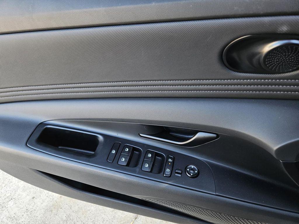 new 2025 Hyundai Elantra car, priced at $24,544