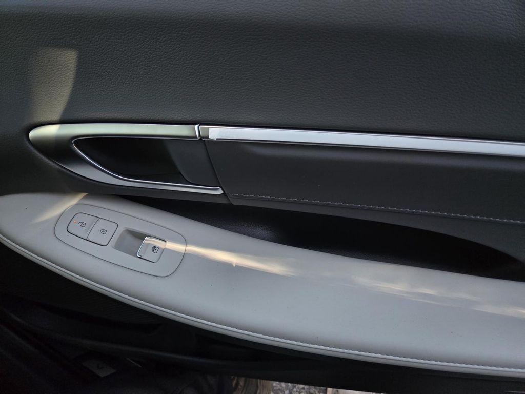 new 2025 Hyundai Sonata Hybrid car, priced at $38,575