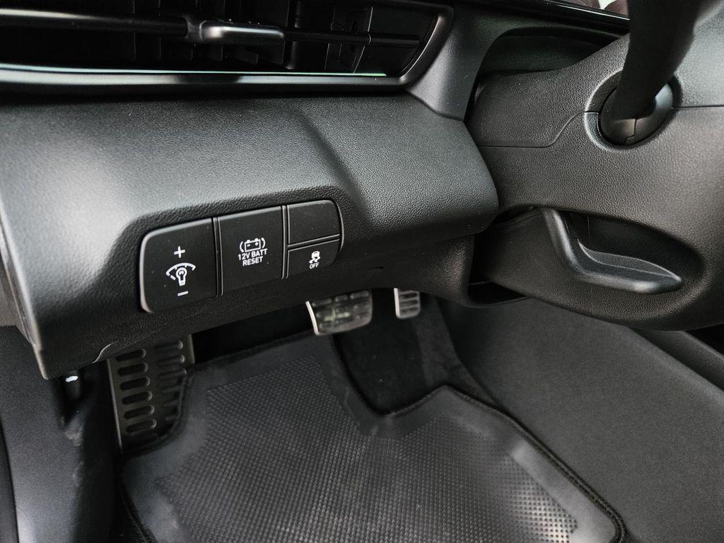new 2025 Hyundai ELANTRA HEV car, priced at $28,205