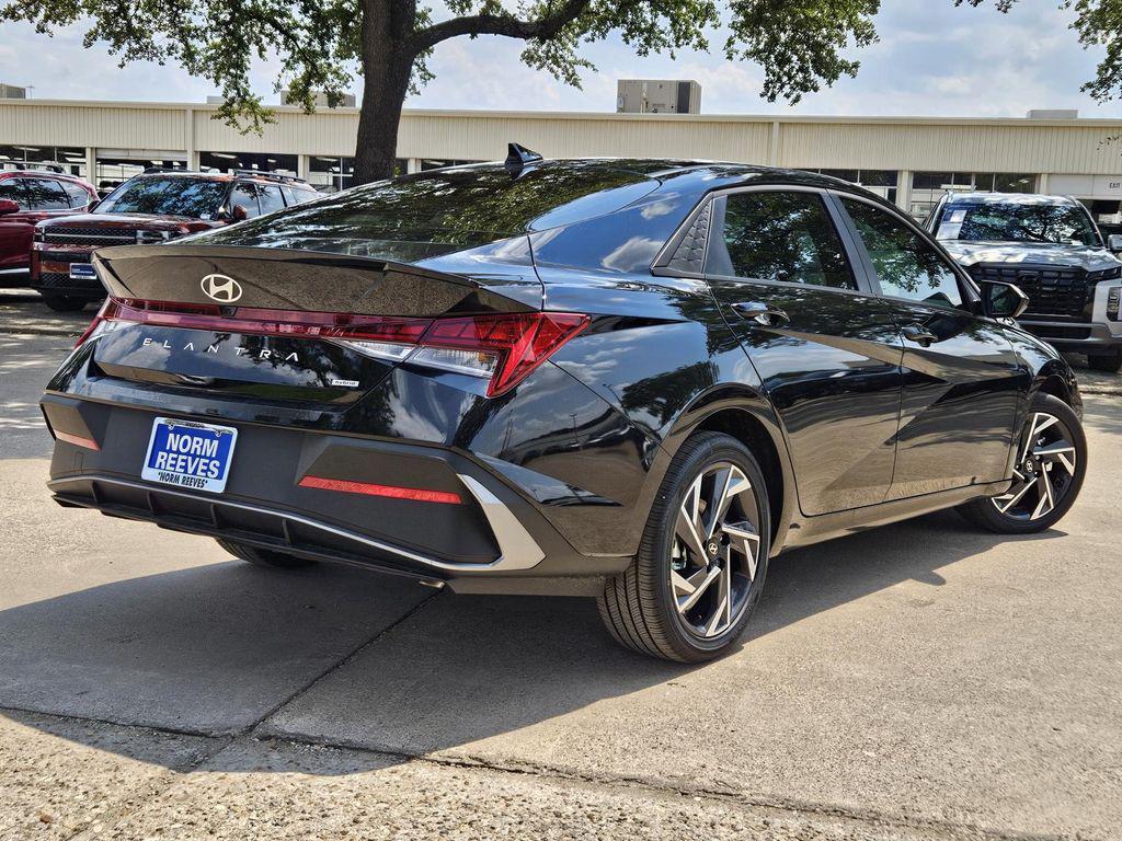 new 2025 Hyundai ELANTRA HEV car, priced at $28,205