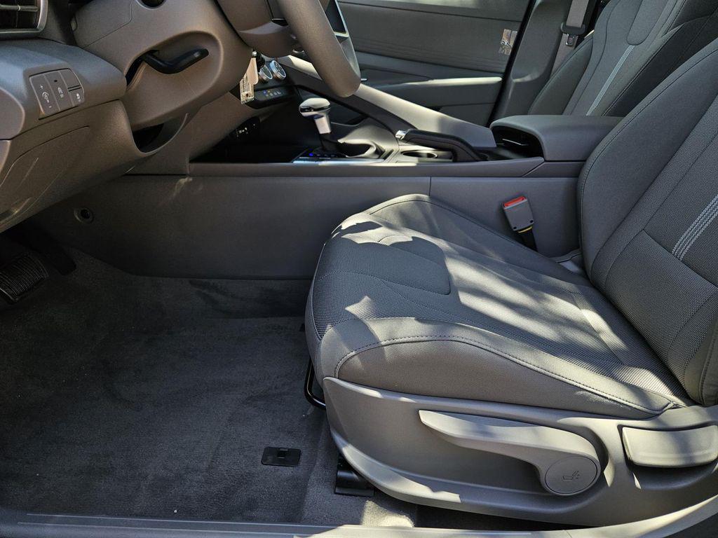 new 2025 Hyundai Elantra car, priced at $23,370