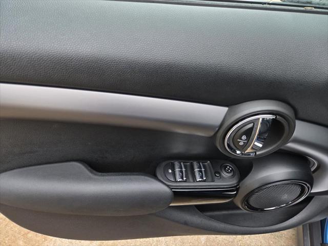 used 2022 MINI Hardtop car, priced at $20,323